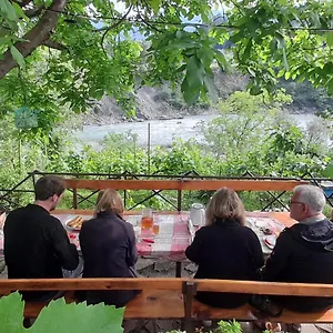 Honey-house “kastrioti” Privatunterkunft